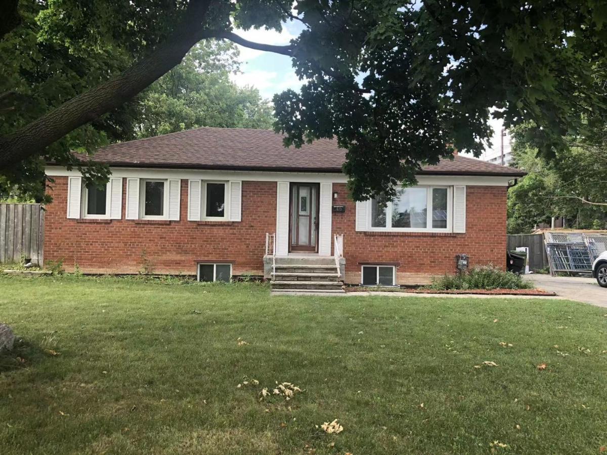 Cozy 3 Room Bungalow In Midtown Toronto Exteriör bild